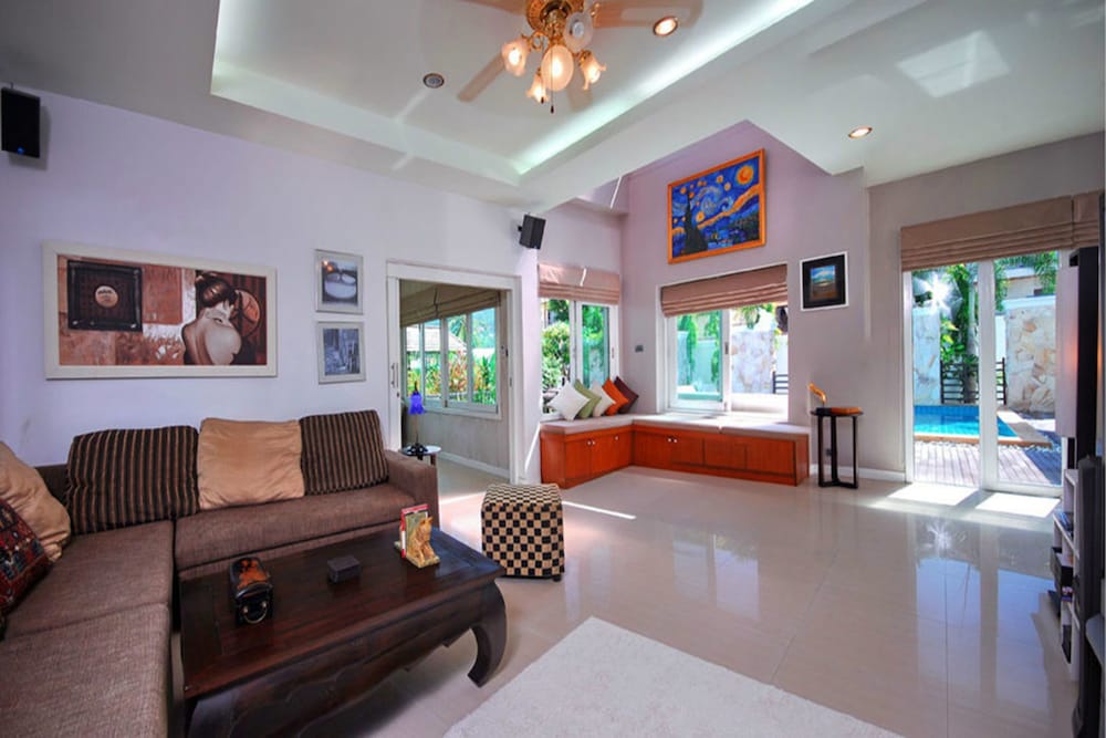 lounge