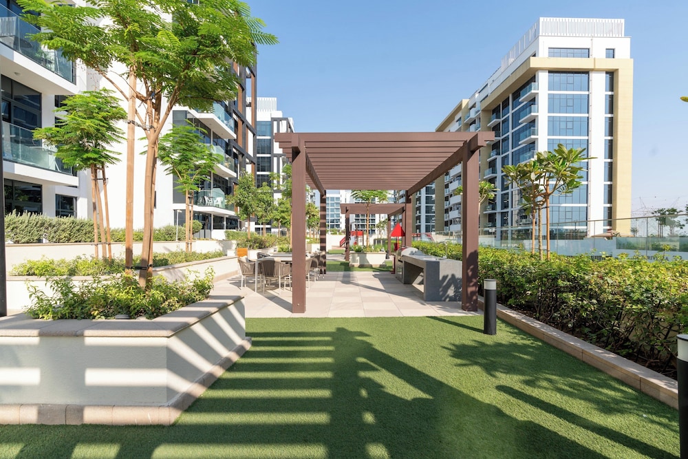 GLOBALSTAY. Azizi Riviera 34