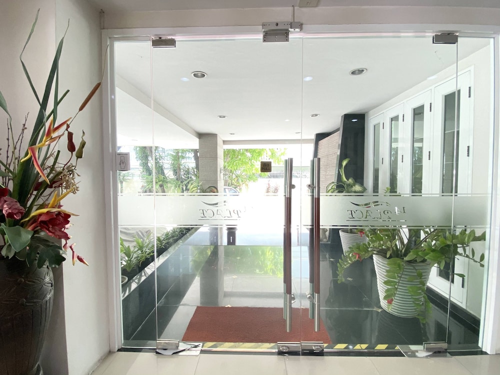14 Place Sukhumvit Suites - SHA Plus
