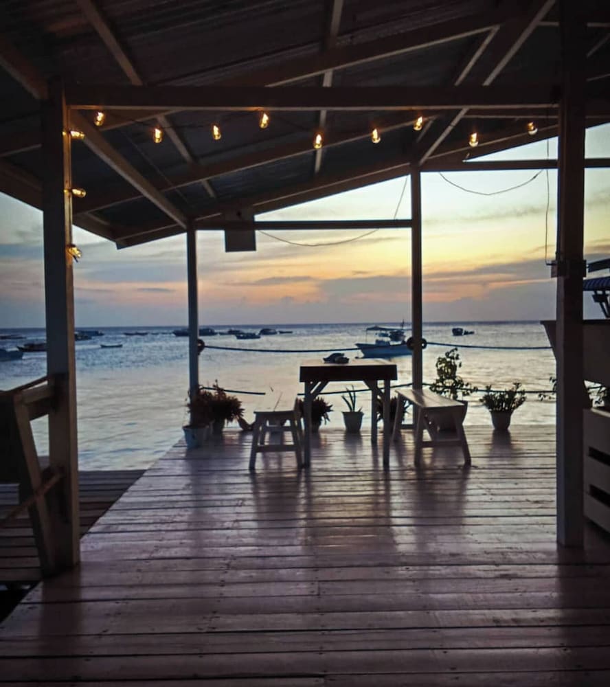 Mabul's Only Private Over-water House Rental