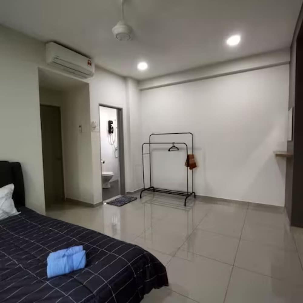 191 Cozy CasaKayangan 3BR by Grab A Stay photo 8