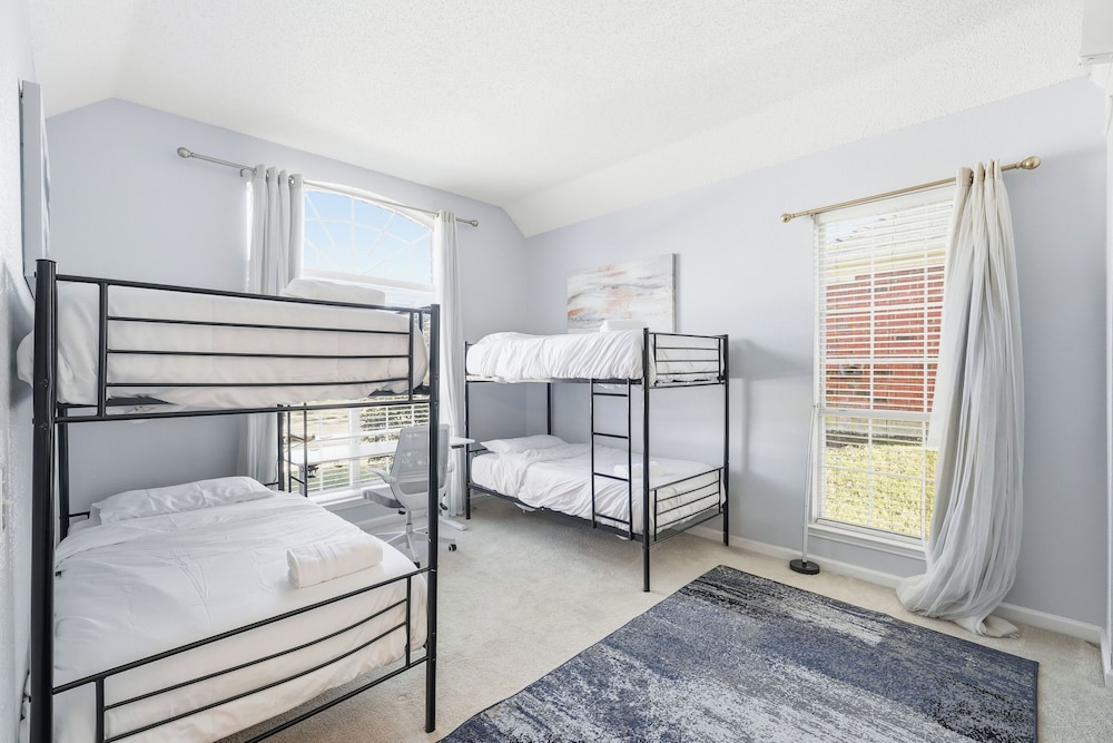 Bright & Cozy 4BR Home