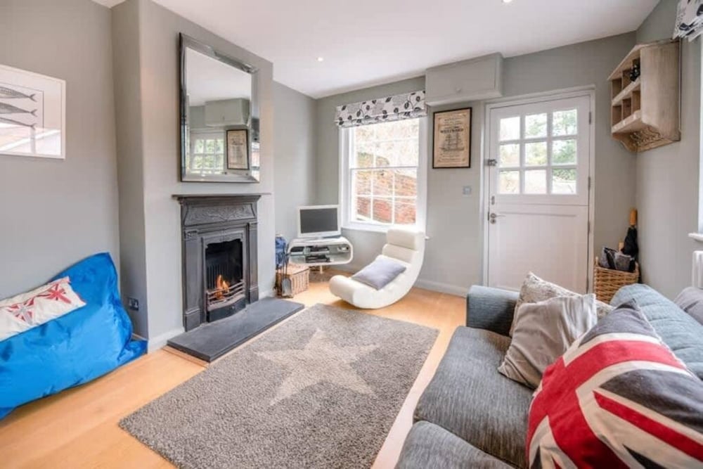 6 West Lane Aldeburgh view 4