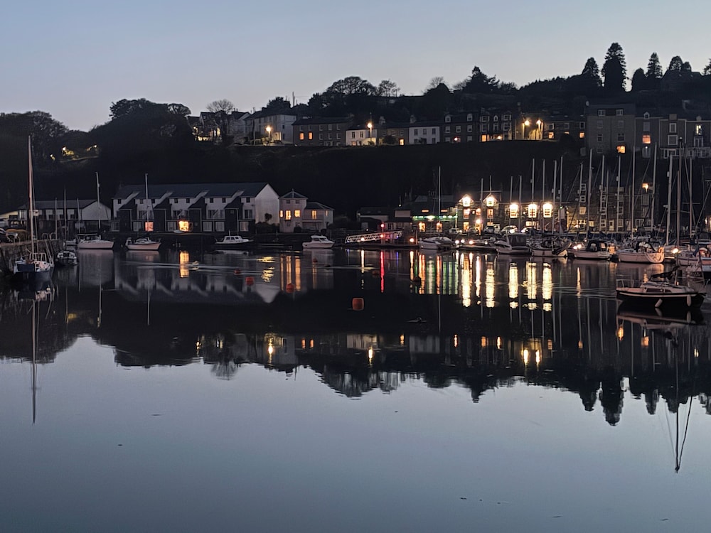 9 Oakley Wharf
