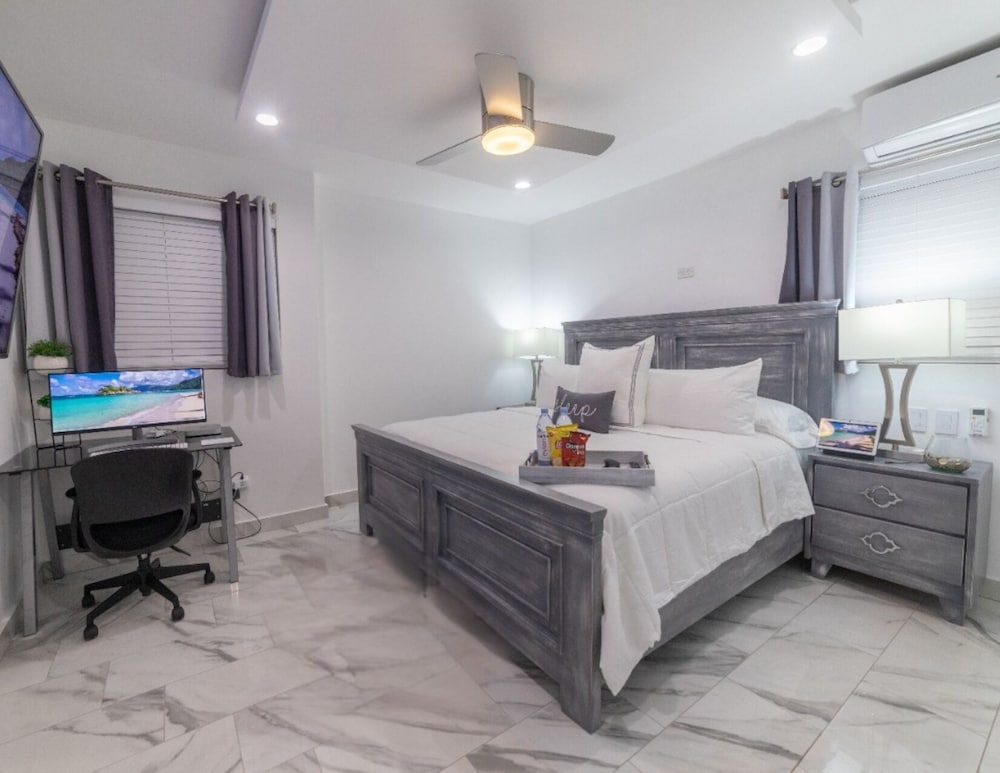 Ala Wishes Luxury Condo