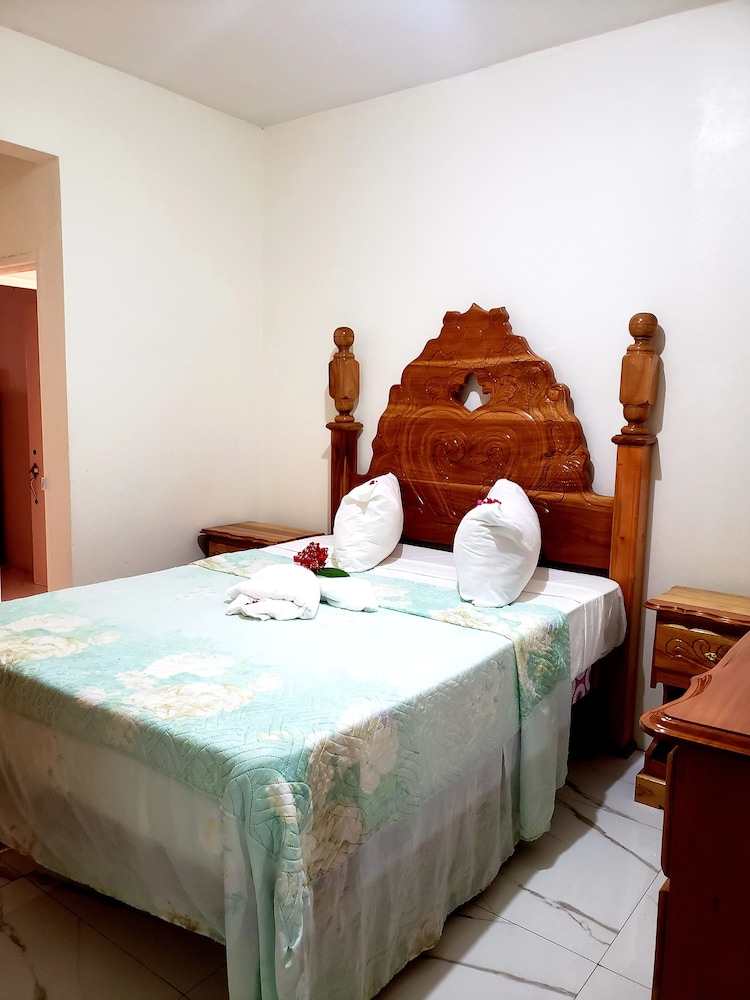 Chateau's Tranquil Apartments
