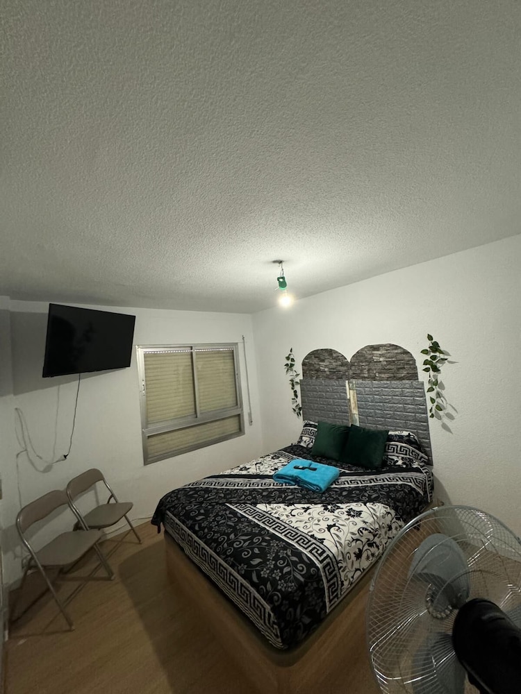 Mars Suites Alondra