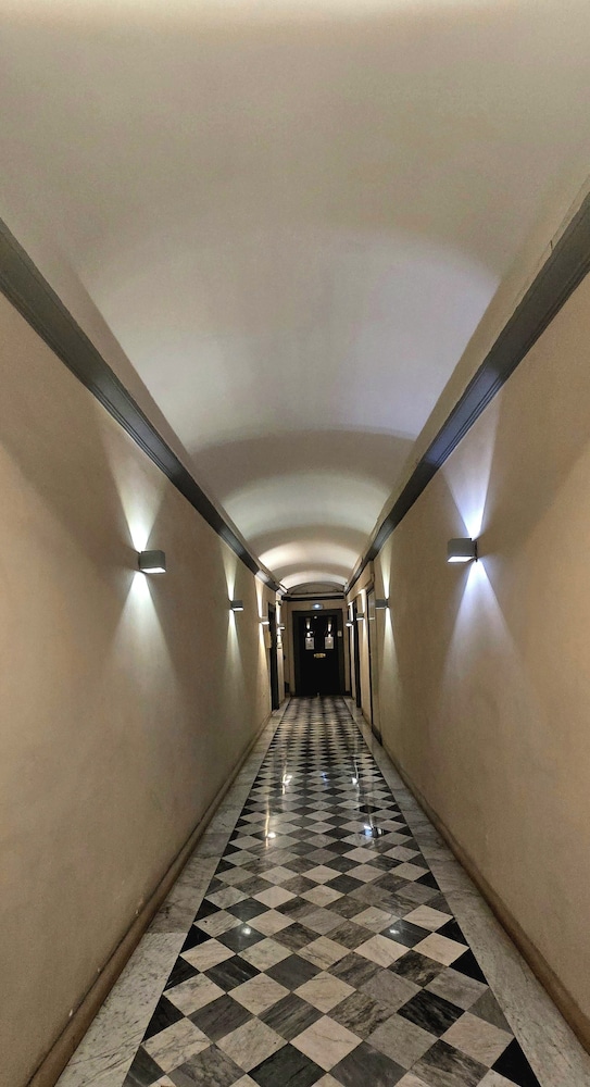 Rooms And Comfort Apartment