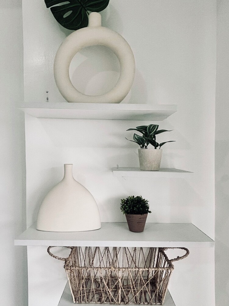 Bright & Airy Urban Escape