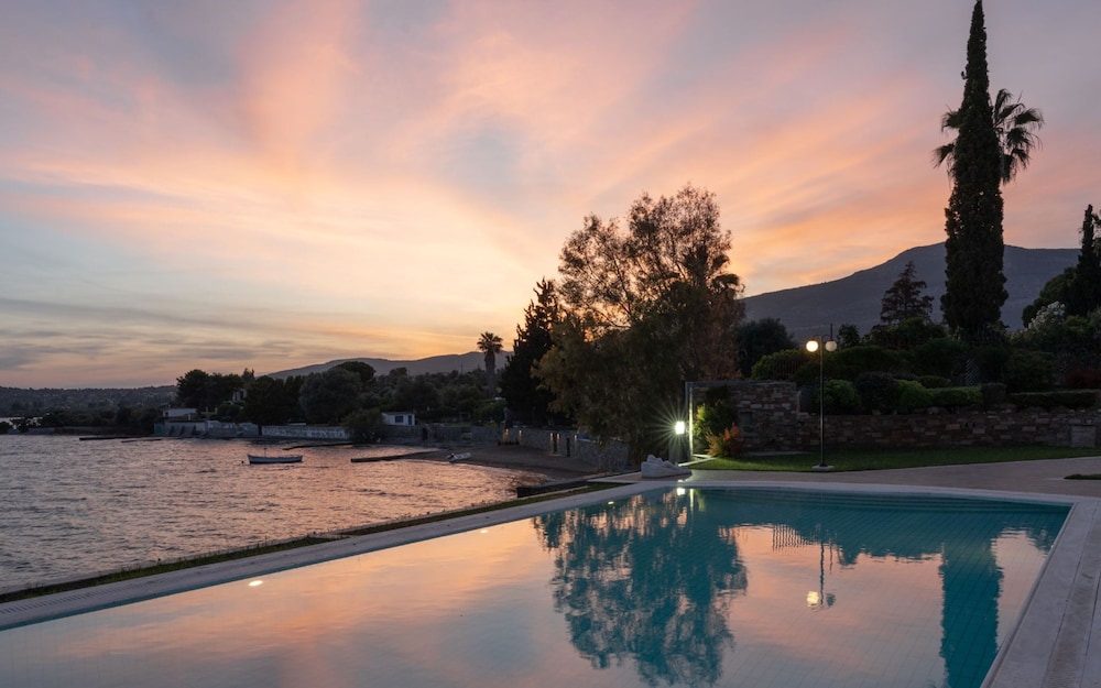 Photo 38