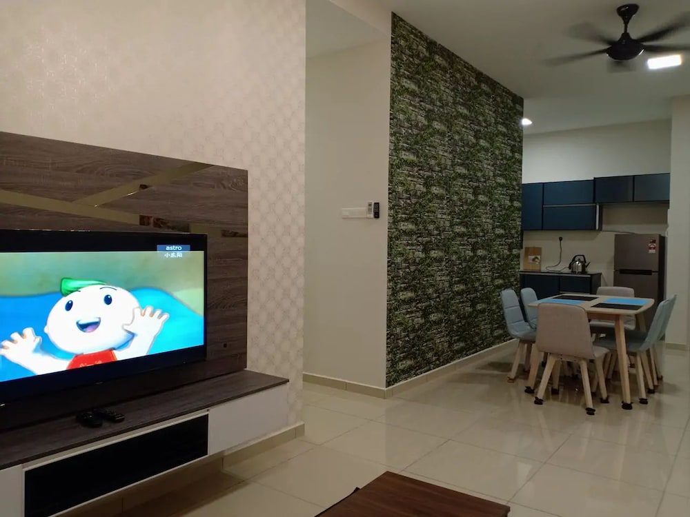 BLeisure Parkland Homestay photo 3