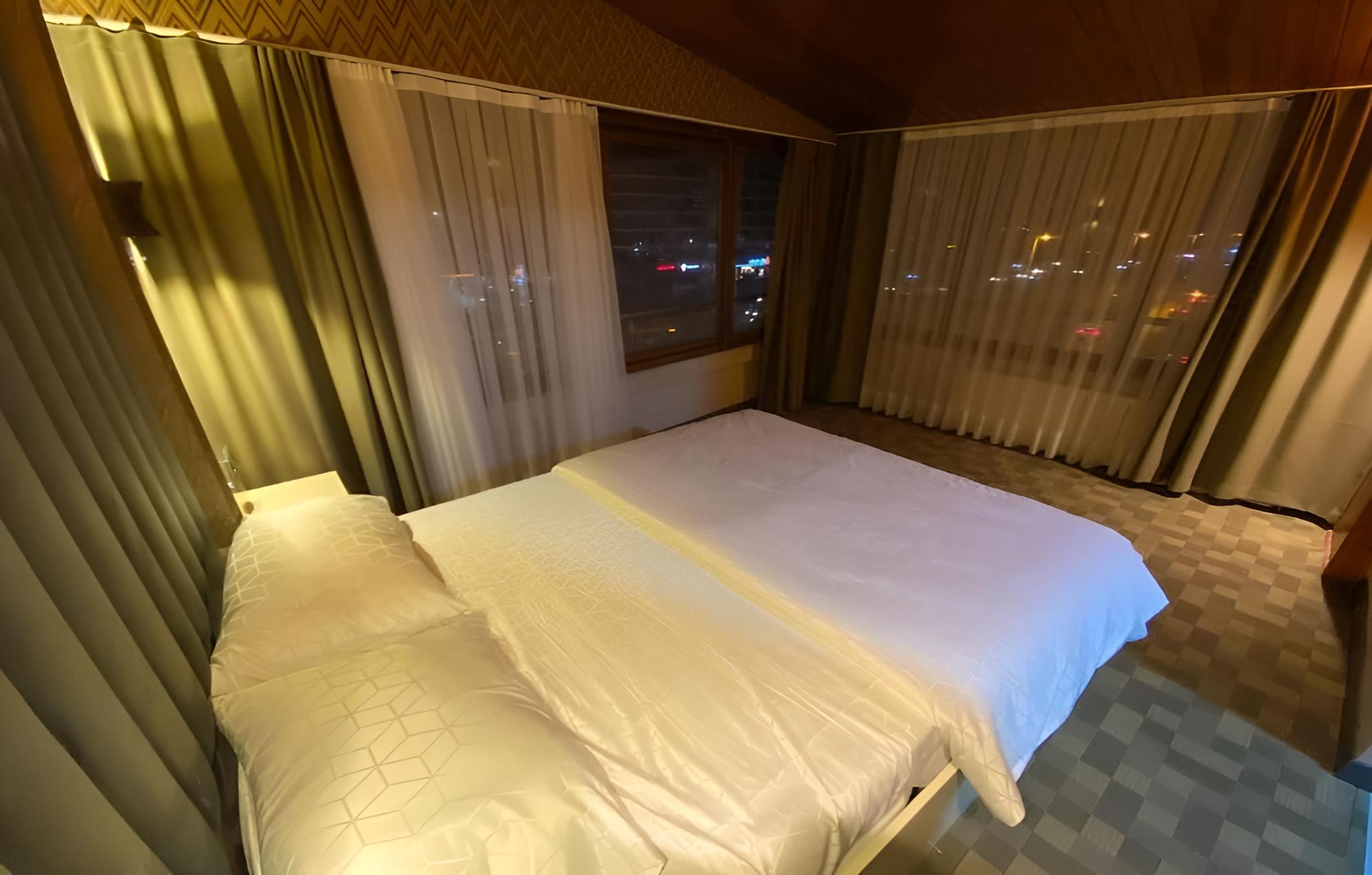 FLORYA EXPRESS OTEL