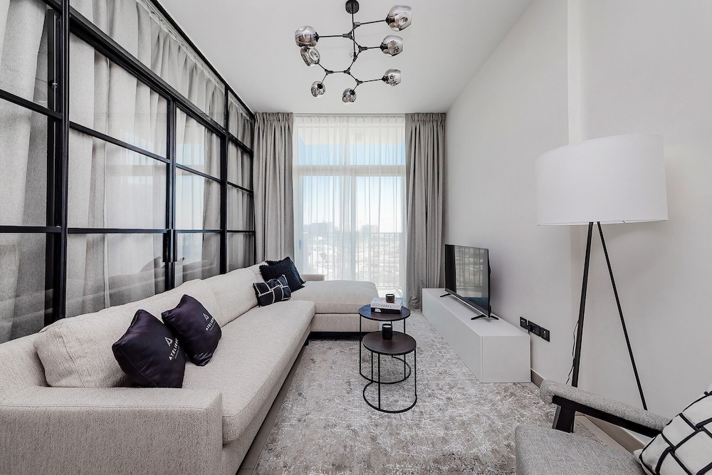 Deluxe 2BR Apartments at Socio
