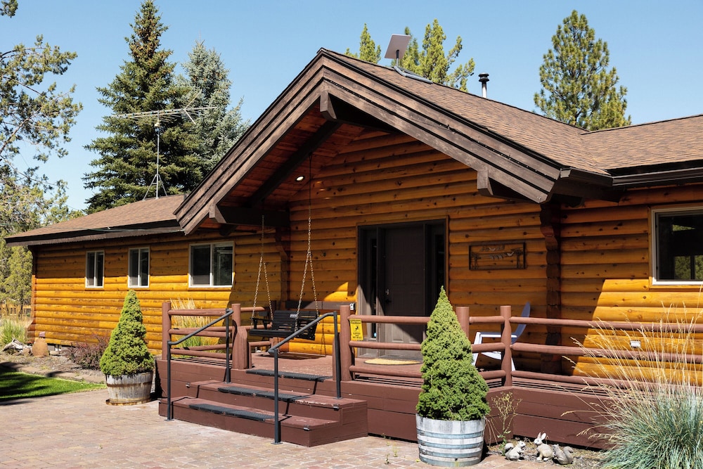 High-end Cabin 3BR 30min to Hoodoo Ski