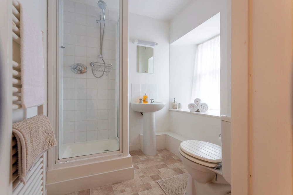 New Cross Keys House - Cosy 4-bed Cottage in Kirk Yetholm