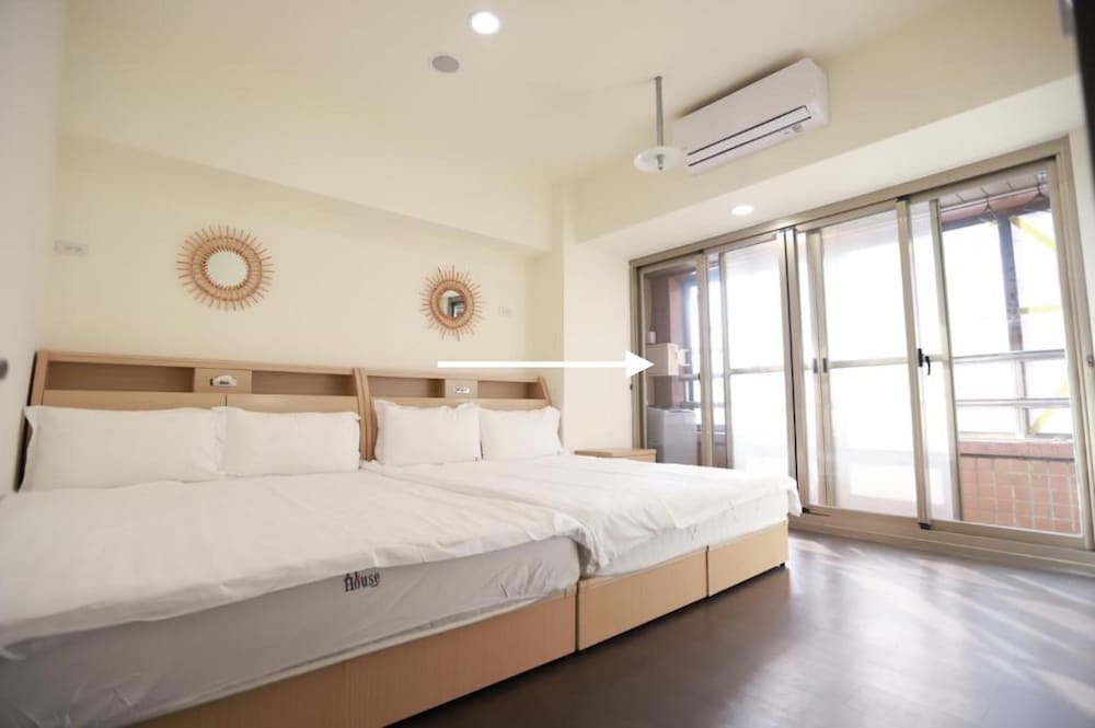 Hula Hotel - Hostel