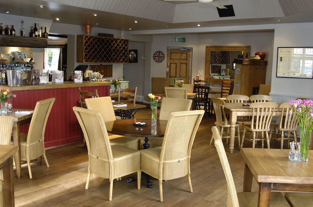 The White Lion Inn