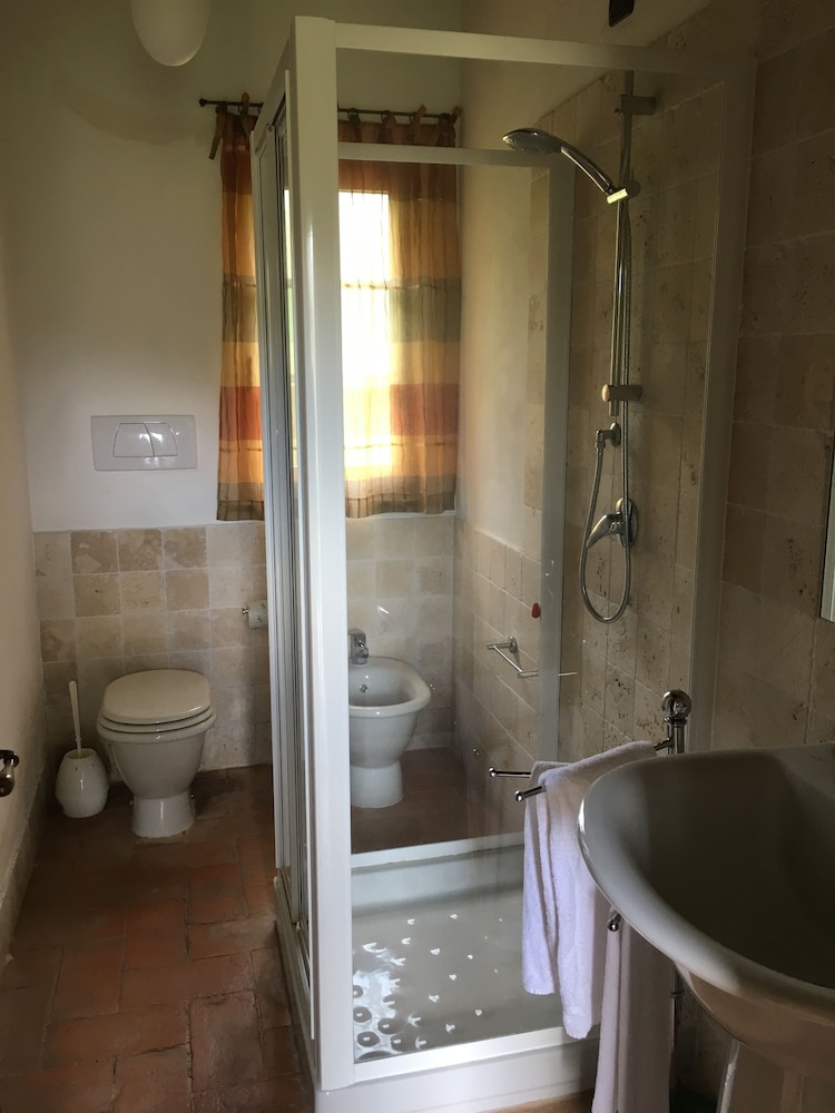 UNA Hotels Monterufoli Wine Country view 3