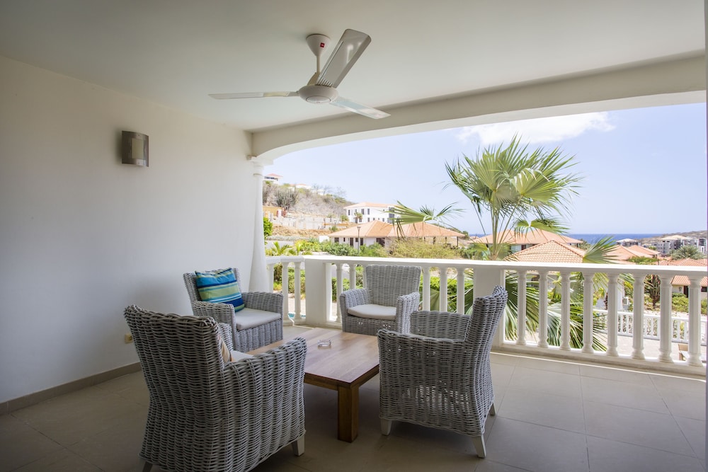 Blue Bay Apartments