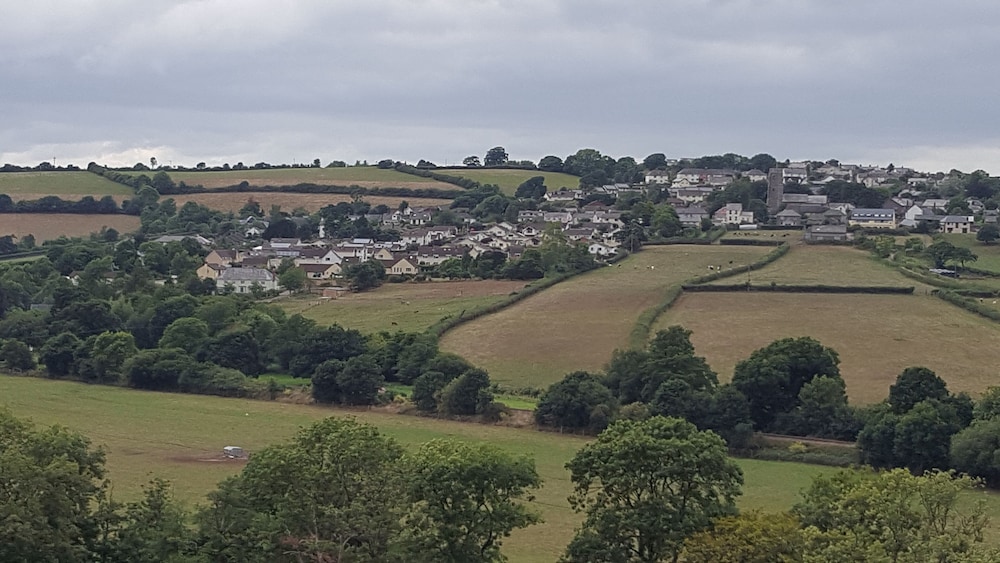 Lowerfield House