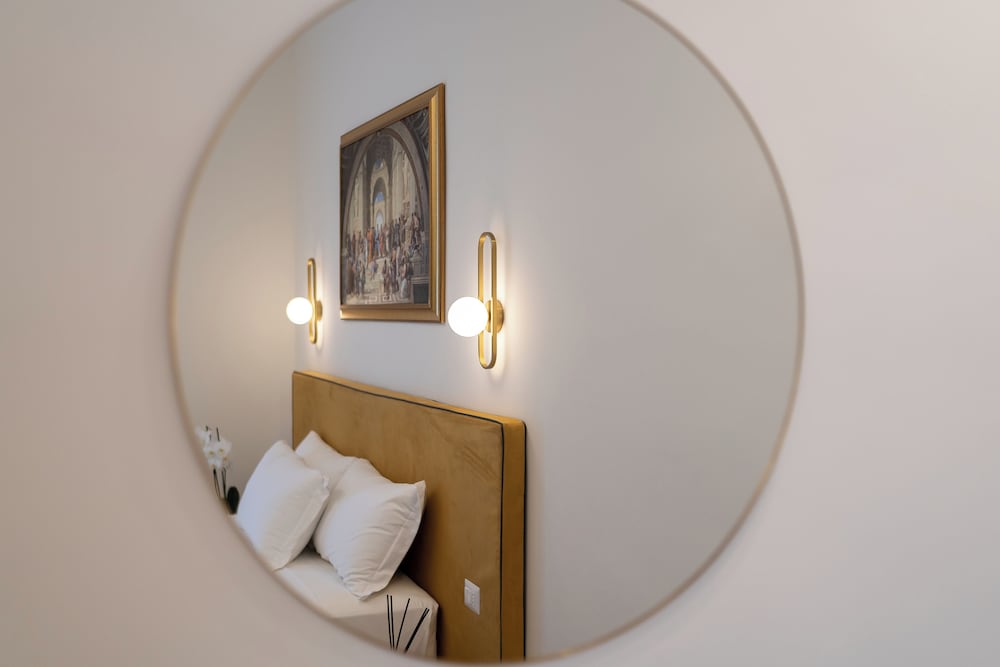 Romart luxury rooms