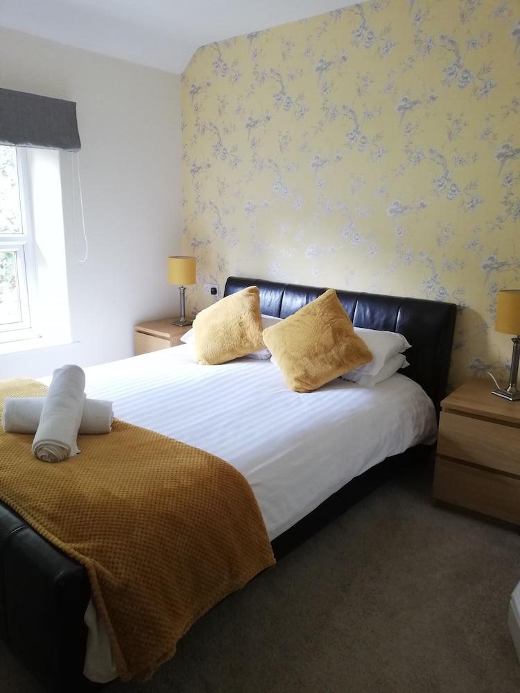 Newton House Hotel