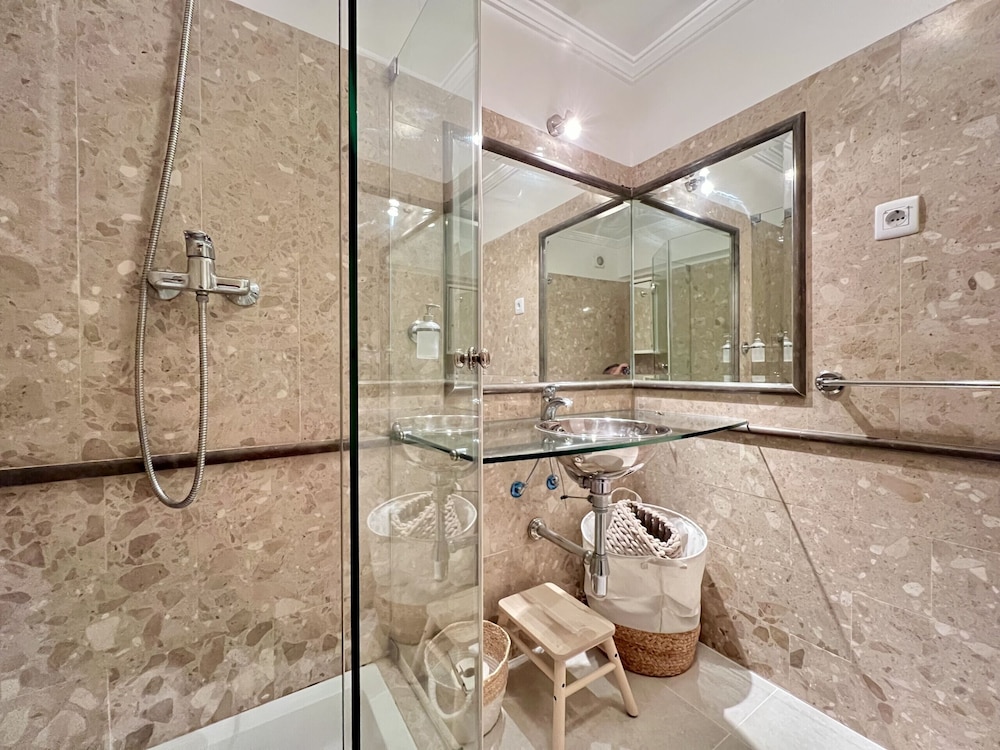 Vilamoura Deluxe Villa by Homing