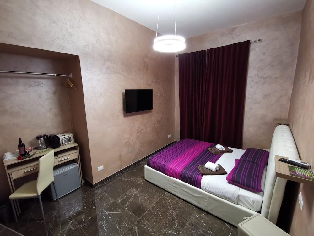 Roma Royal Residence