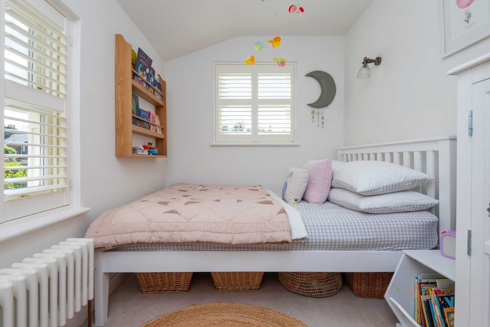 3-bedroom Home in Richmond - Ideal Family Living