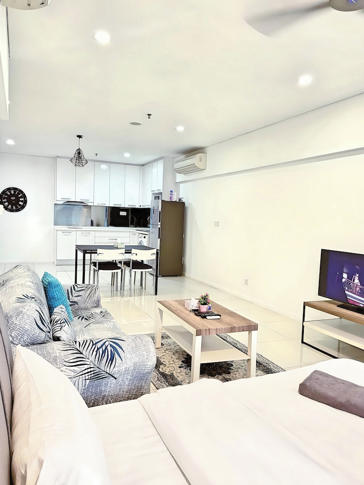 Summer suites klcc By Regal Homes