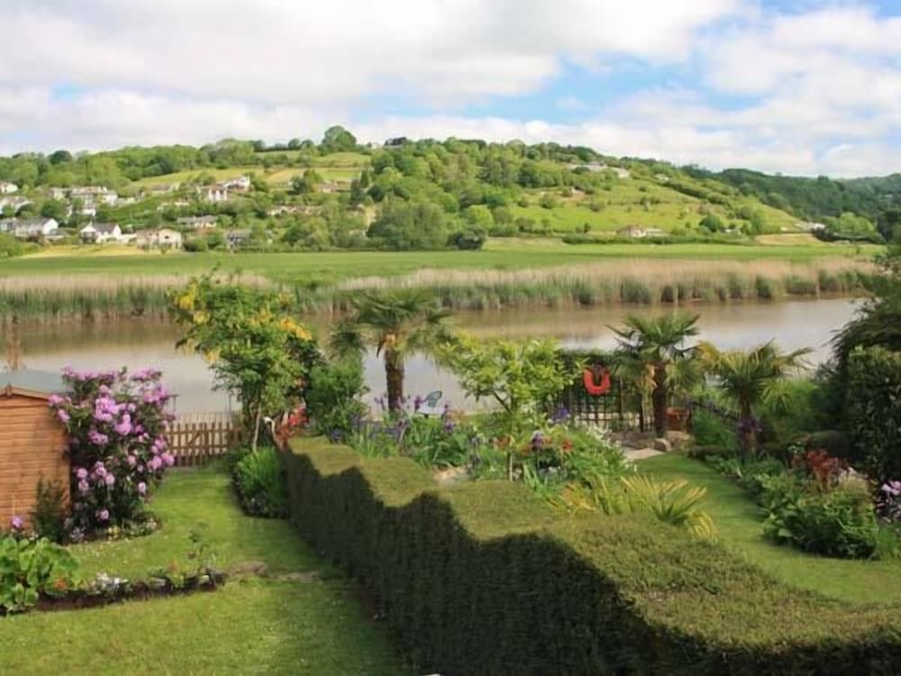 Yelverton Vacations - Tuckermarsh Quay River Cottage 2 - Property Image 7