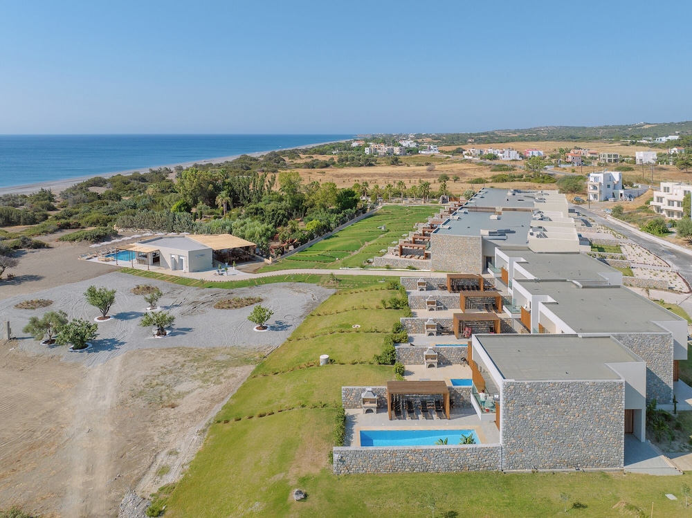 Aethrion Luxury Villas & Suites