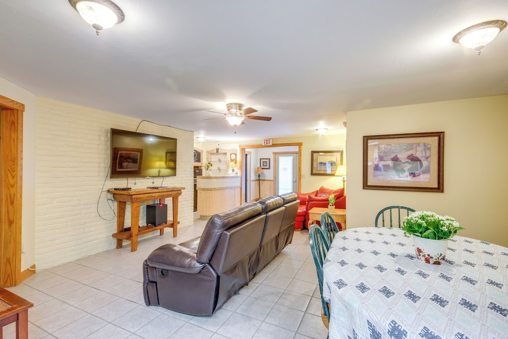 Spacious Yellowstone River Retreat w/ Trails!