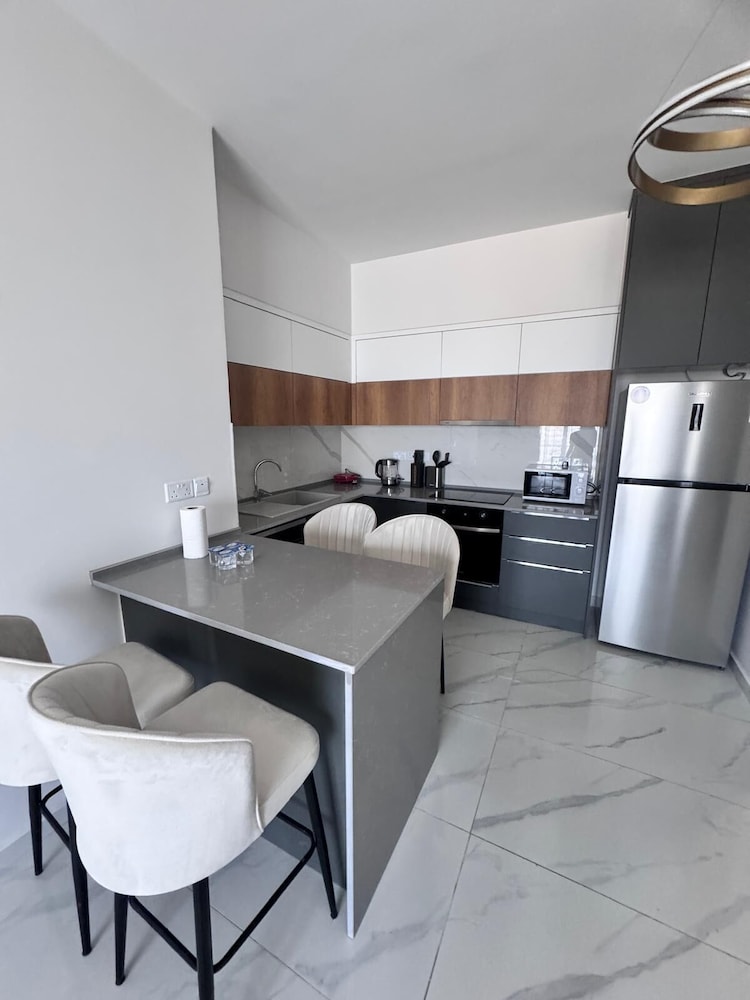 Riverside Life Residences