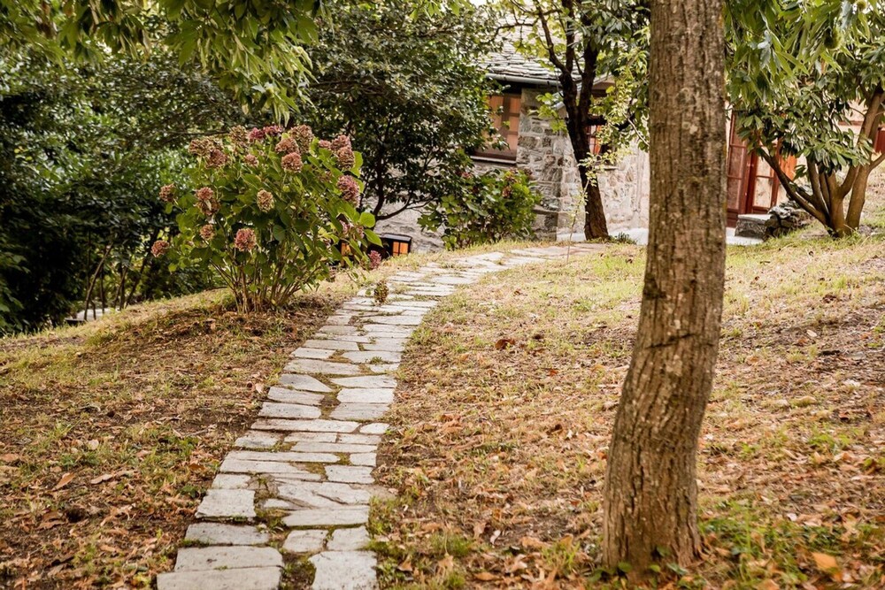 Photo 47