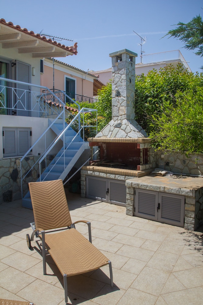 Corinthian Residence