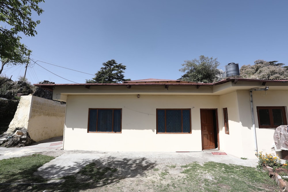 OYO 12437 Home Valley View 2BHK Villa Gun Hill