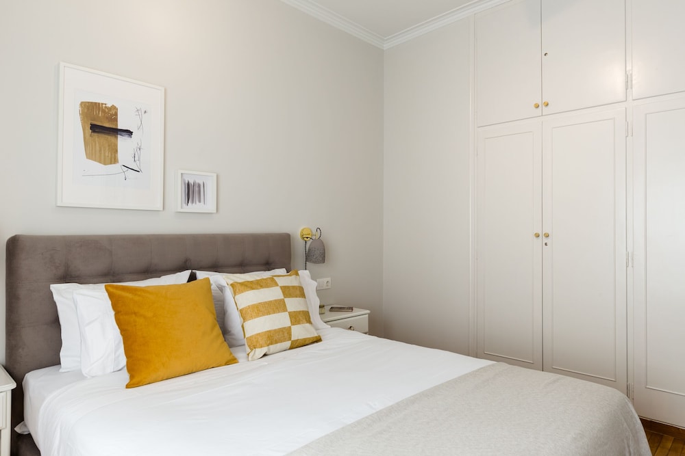 UPSTREET Elegant Kolonaki 2BD Apartment