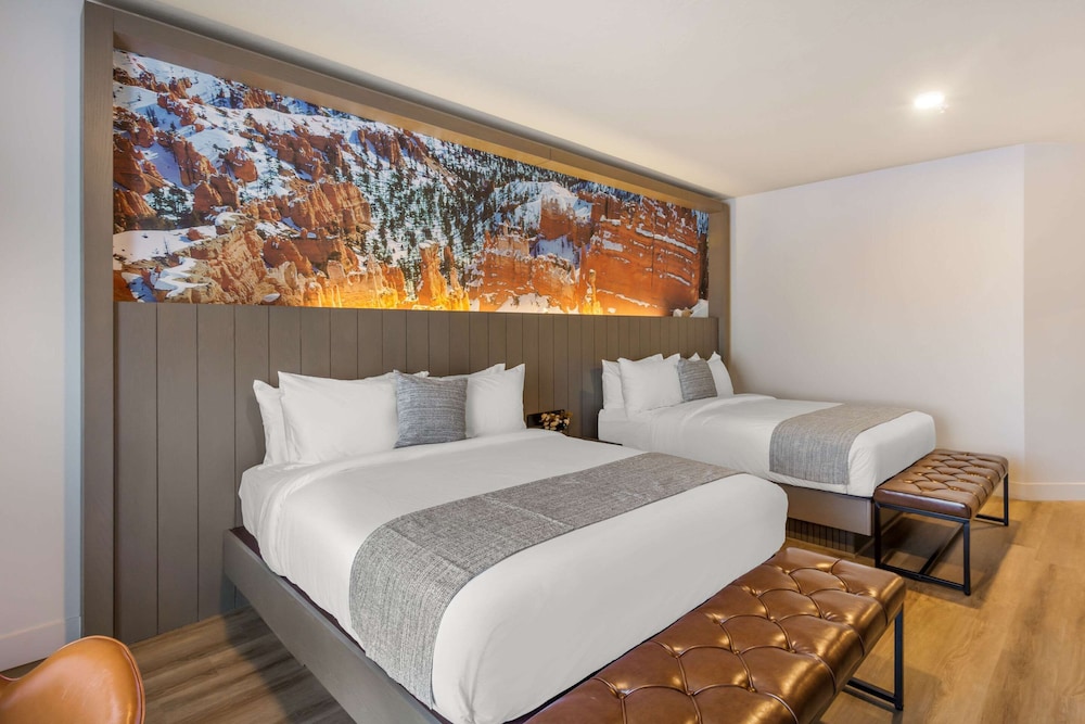 The Valor, an Ascend Collection Hotel
