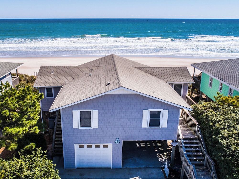 Kirk's Mema's Beach by Topsail Realty