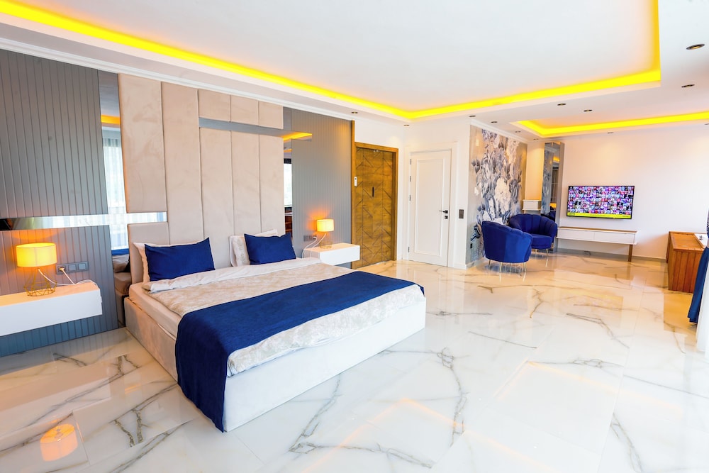 Villa White House