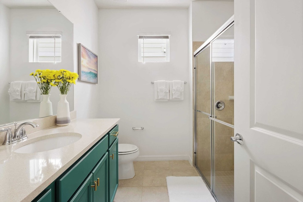 Sleeps 26! Resort Home w/ On-site Waterpark, Pool Flamingo Grove by Avantstay