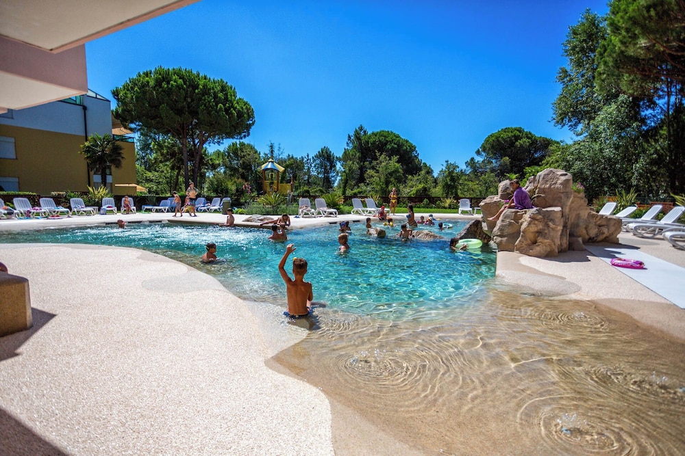 Bosco Canoro Resort