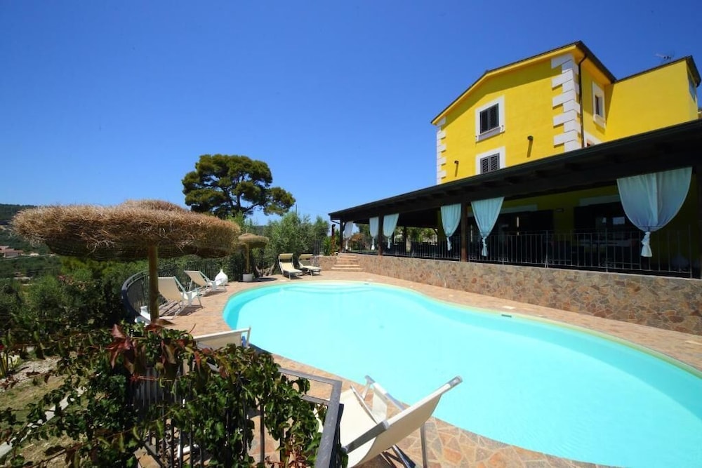 Borgo del Nespolo