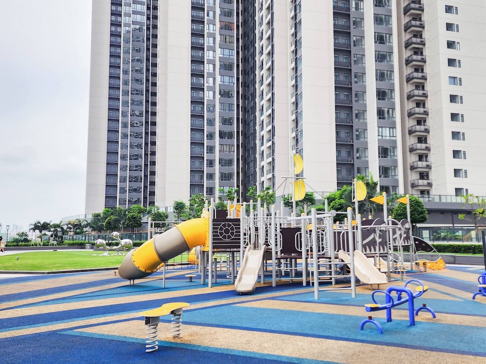 R & F Princess Cove CK Homestay