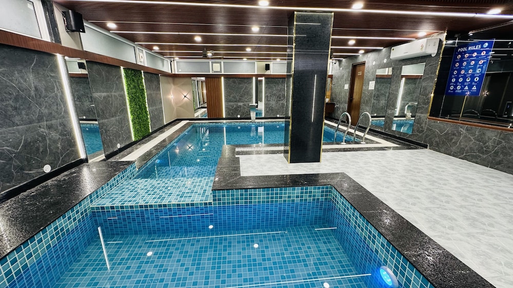 Aanchal Palace Hotel