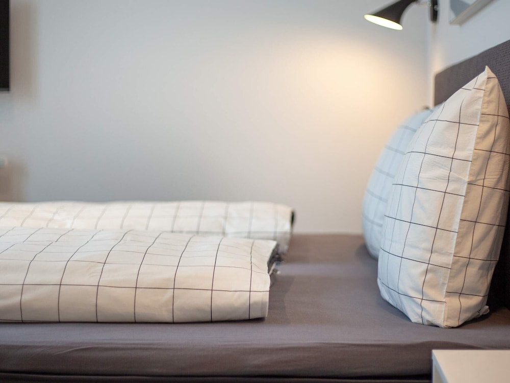 Bed & Sleeping Area