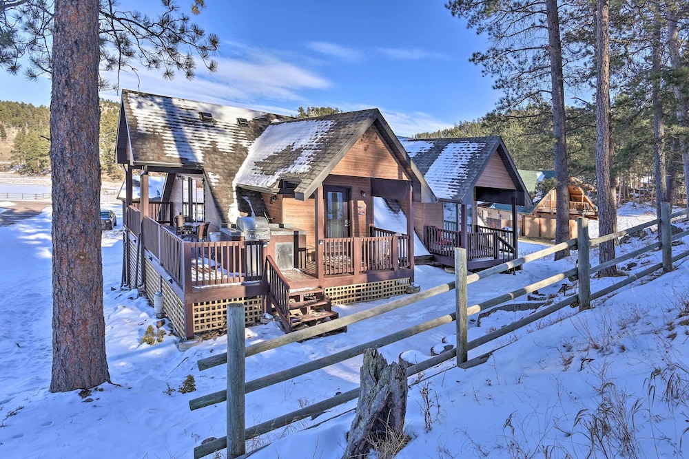 Black Hills Cabin ~ 10 Mi to Mt Rushmore! view 5