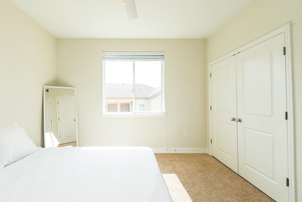 The Cedars Grand