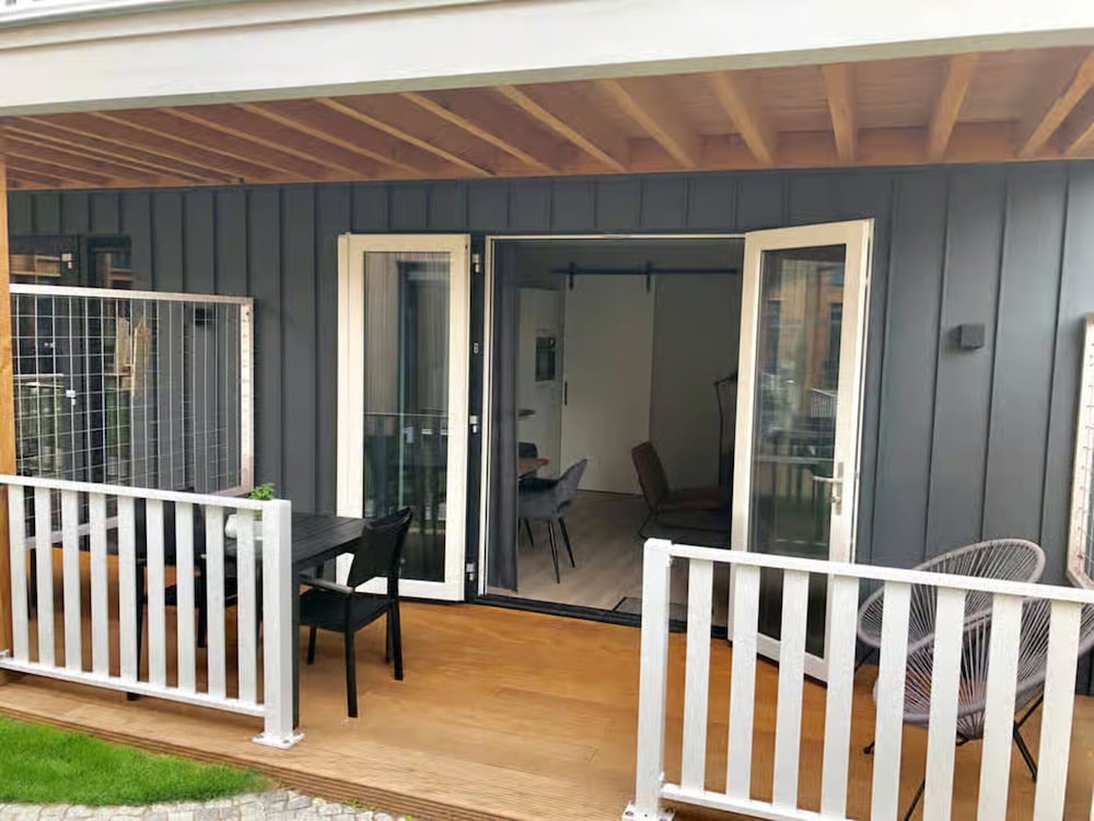 Ground Floor Lodge With Private Veranda